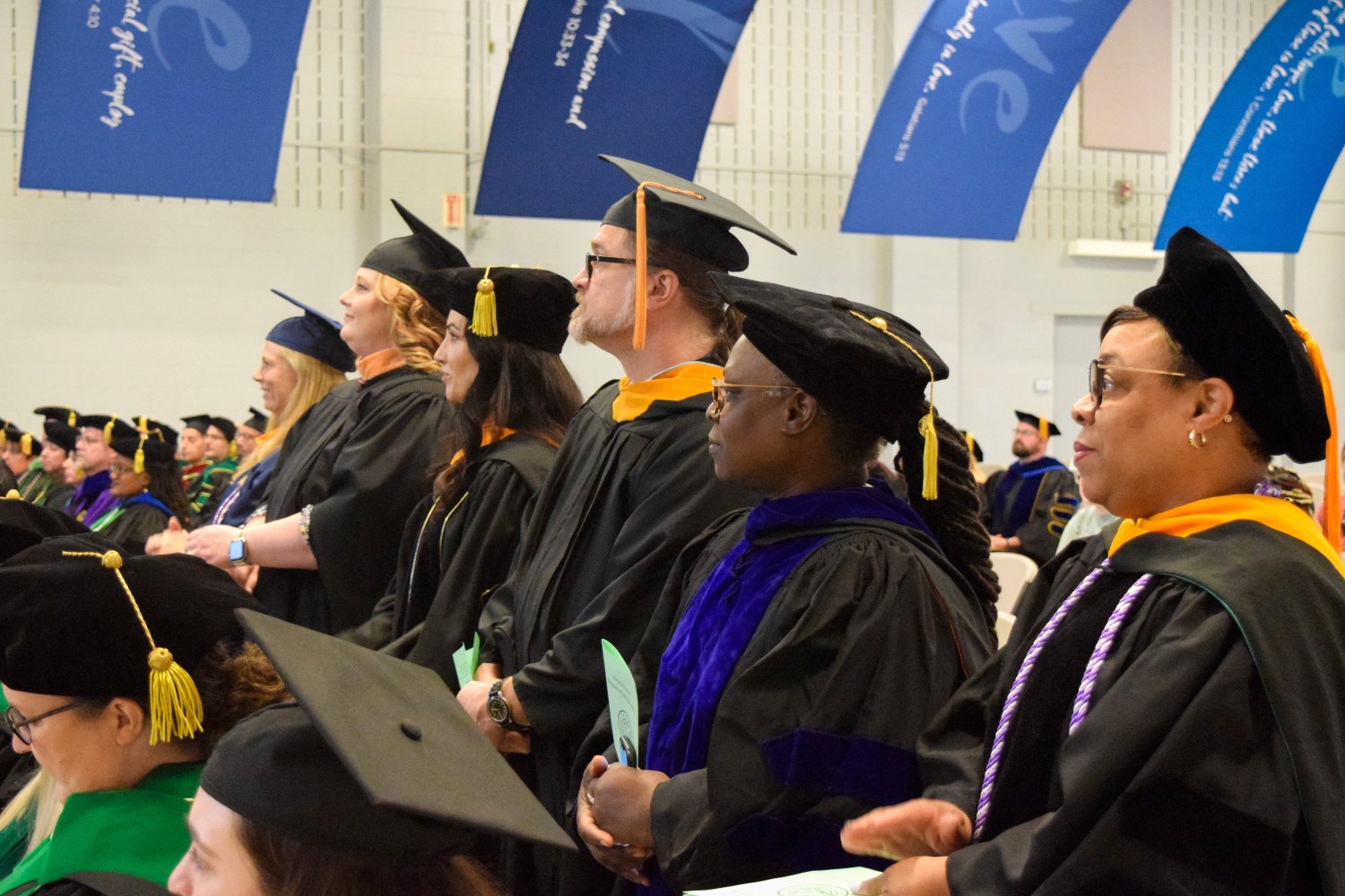 Convocation photo of new students 